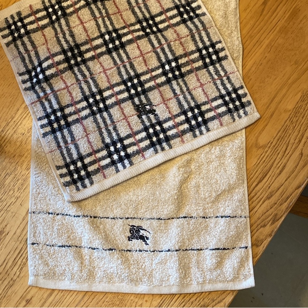 NEW🔥 BURBERRY NOVA CHECK 🐎 Cotton Hand Towel SET🎁💯% Cotton/Camel🔥NWT🎁 - Picture 13 of 16